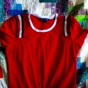Red tommy Hilfiger t shirt